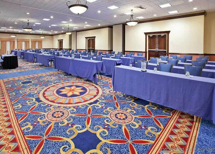 North I-270 Worthington Hotel 3*