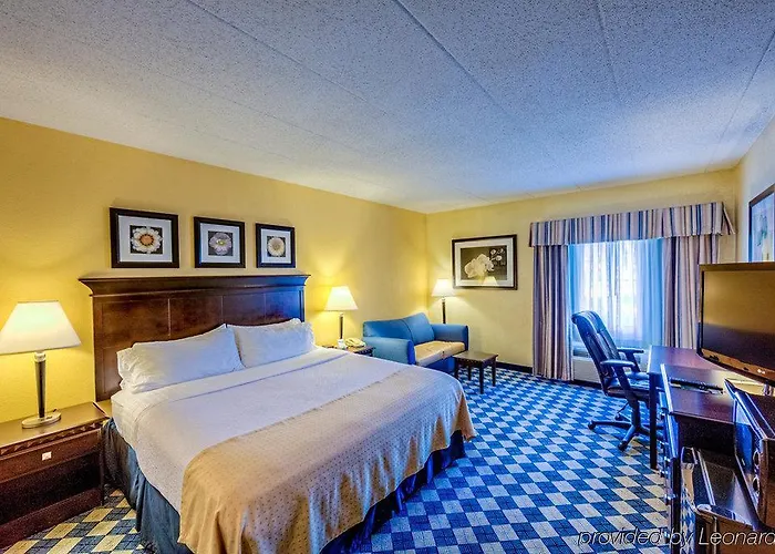 Hotel North I-270 Worthington 3*