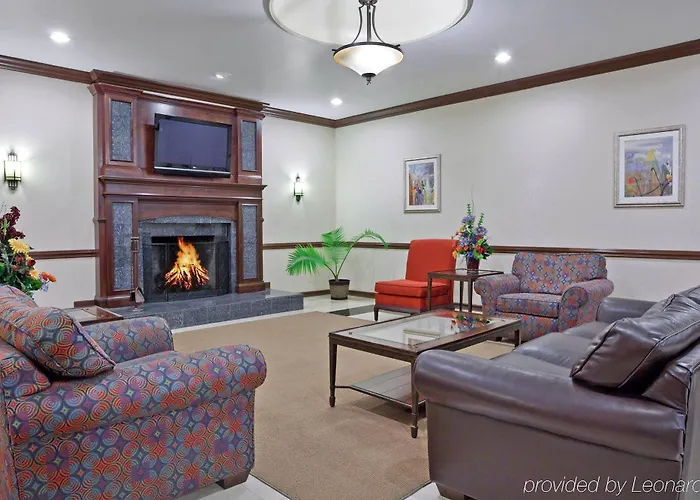 North I-270 Worthington Hotel