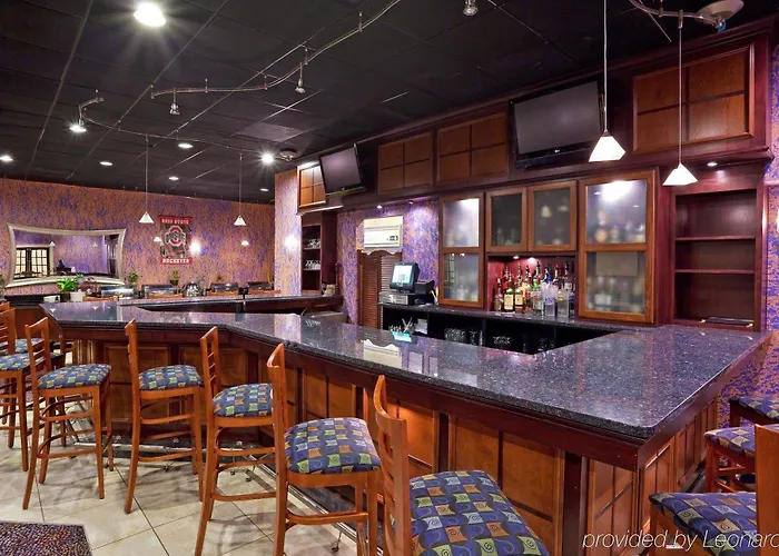 North I-270 Worthington Hotel 3*