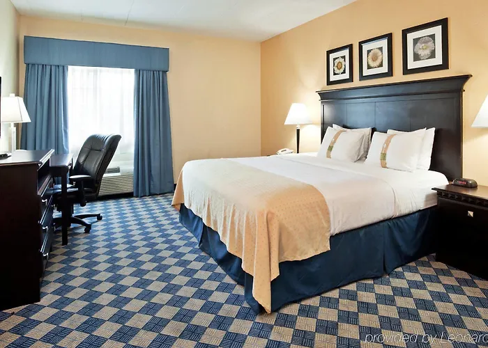 Hotel North I-270 Worthington 3*